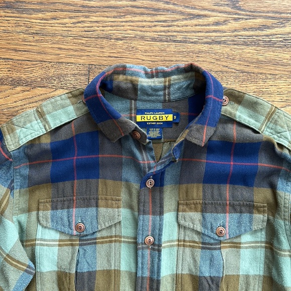 Rugby Ralph Lauren Men’s Blue and Green Plaid Flannel Shirt w/suede elbow patch - Picture 2 of 5